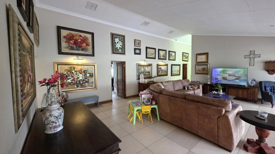 3 Bedroom Property for Sale in Caribbean Beach Club North West
